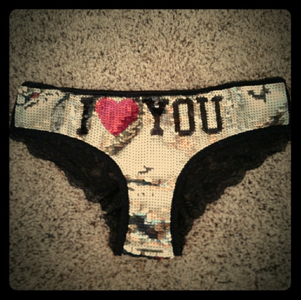 Victoria's secret NWOT cheeky fashion show panties